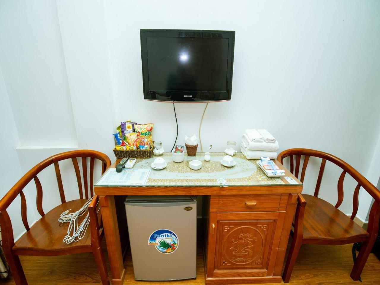 Phuong Dong Hotel Hanoi Esterno foto